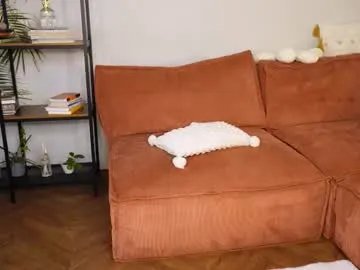 eva_zill_blossom on Chaturbate