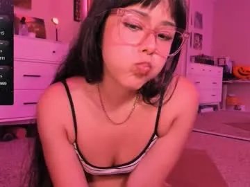 evie_luna on Chaturbate