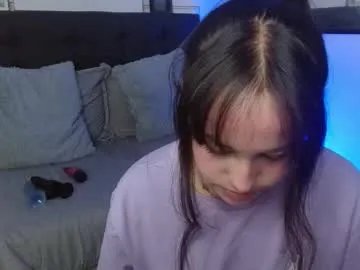 eymmy_24 on Chaturbate