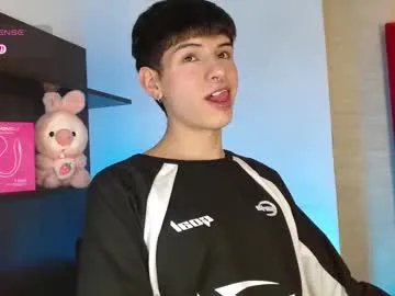 ezra_storm on Chaturbate