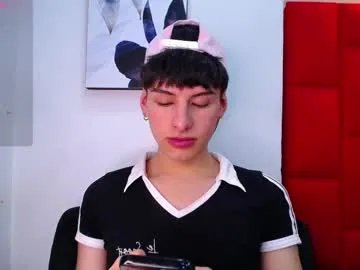ezra_storm on Chaturbate
