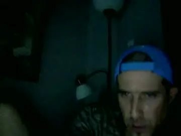 fouraide42 on Chaturbate