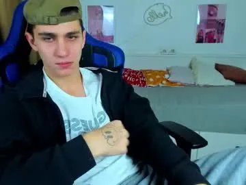 frank_mooree on Chaturbate