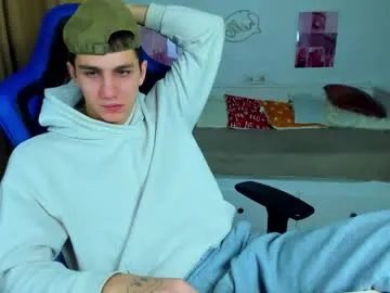 frank_mooree on Chaturbate