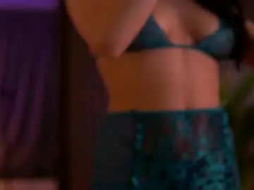 ginavalentinna on Chaturbate