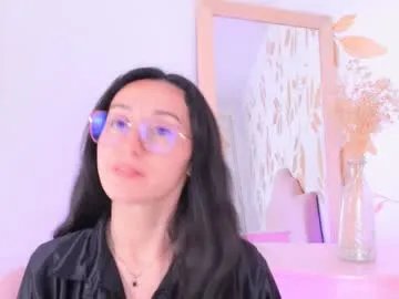 ginevra_esposito on Chaturbate