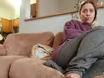 goddessmayvn on Chaturbate