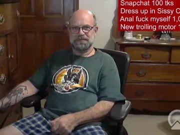 Freechat hairydaddybear69 on Chaturbate