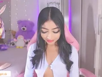 Freechat hazelbabee_ on Chaturbate
