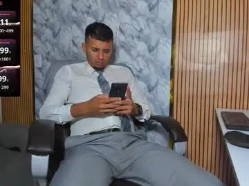 hiddenoffice on Chaturbate