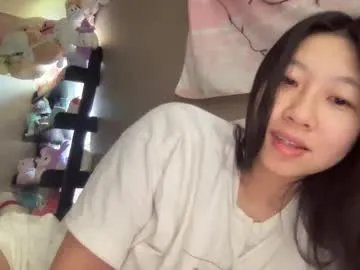 Freechat hiddenr0se on Chaturbate