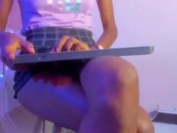 hillary_banks__ on Chaturbate