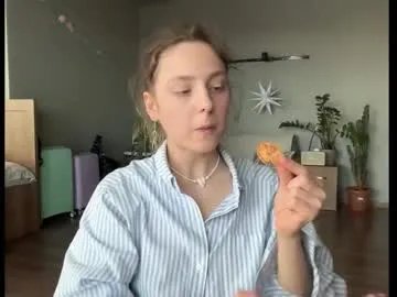 holydori on Chaturbate