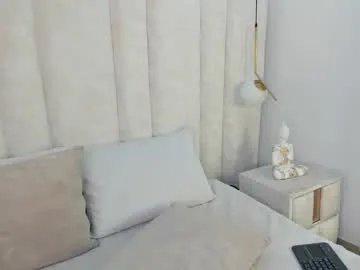 imkrystall on Chaturbate