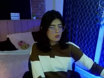 isa_bunny18 on Chaturbate