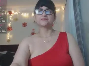 isabeel_sofia01 on Chaturbate