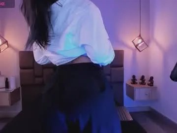 isabella_santamaria on Chaturbate