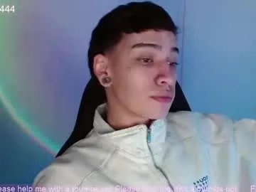 ithan_rose on Chaturbate