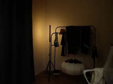 j_akira13 on Chaturbate