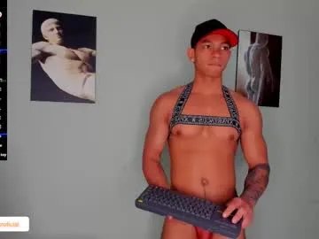 jackson_cruz on Chaturbate