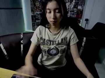 jackyrosee2323 on Chaturbate