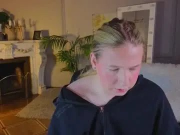 jes_solar on Chaturbate