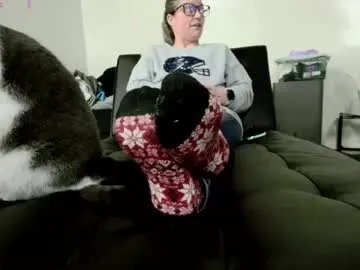 jjjust4fun1985 on Chaturbate