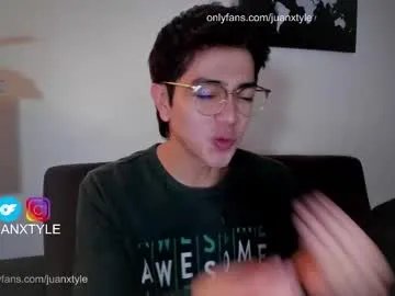 juancamroom on Chaturbate