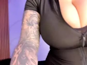 juicy_led_ on Chaturbate