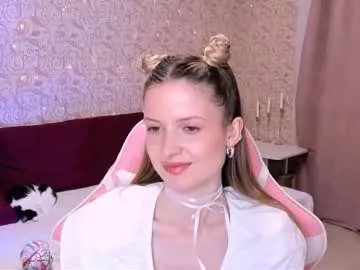 julie_flores on Chaturbate