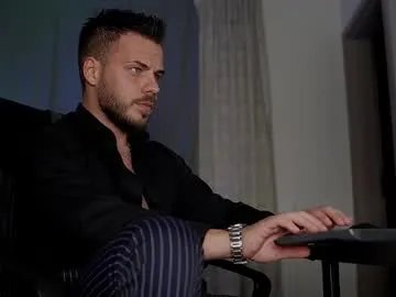 juliusmasters on Chaturbate