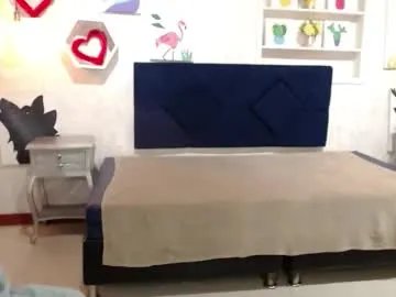 karolineburnx on Chaturbate