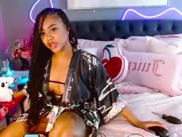 kat2025 on Chaturbate