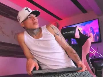 ken_and_bonnie — GOAL: fuck doggy [986 tokens remaining] pvt  premium no extra!!! #saliva #facecum #atm #ass #pregnant