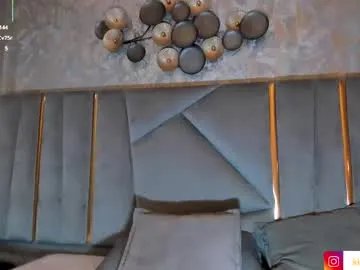 kimdevinne on Chaturbate