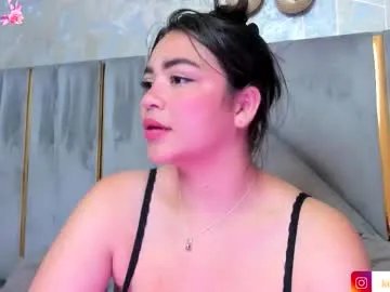 kimdevinne on Chaturbate