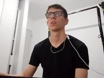 kpo10 — I NEED TO GIVE CUM!! #cum #muscle #glasses #shaved