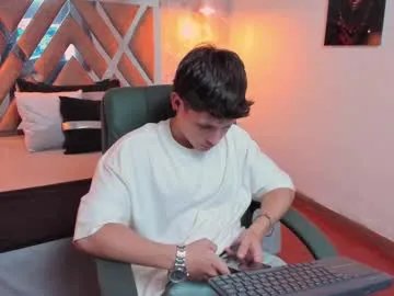 kraven_lust on Chaturbate