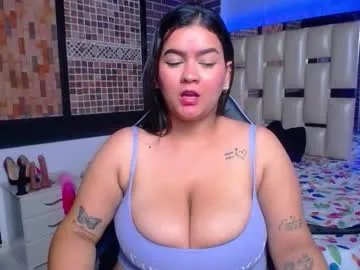 kriss_sweetboobs on Chaturbate