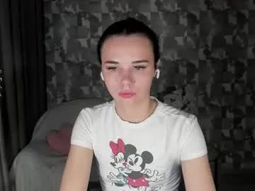 kseni_a on Chaturbate