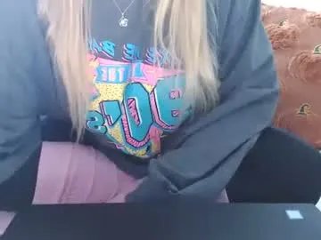 Freechat kymchi on Chaturbate