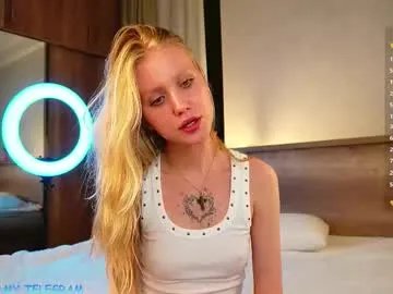 lanisun on Chaturbate