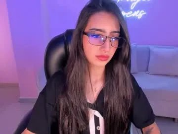 larisasmirnov on Chaturbate