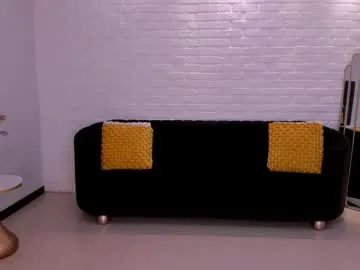 larisasmirnov on Chaturbate