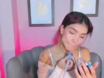 laura_aristizabal_19 on Chaturbate