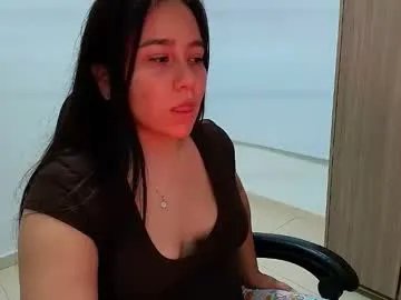 laura_d23 on Chaturbate