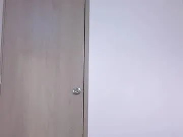 laurasex_21 on Chaturbate