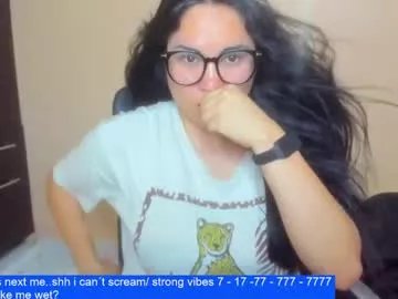 laurengirls1 on Chaturbate