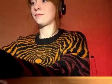 lekishajundt — GOAL: show my tender feet [67 tokens remaining] Hey my name is Kitsune  I'm new here Welcome #jeans #new #young #redhead #french