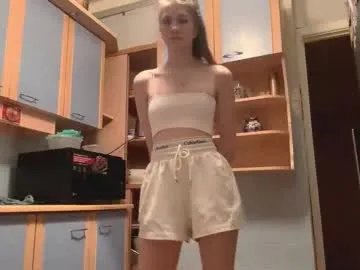 leonoragrabo — Umm.. i am first day:) Goal - My favorite smile!  #new #shy #teen #18 #skinny [14 tokens remaining]